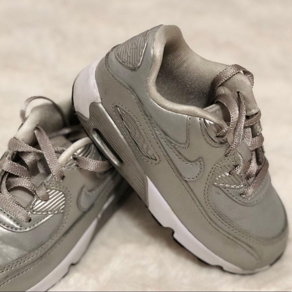 INFANT,S NIKE AIR MAX 90 Sz 9